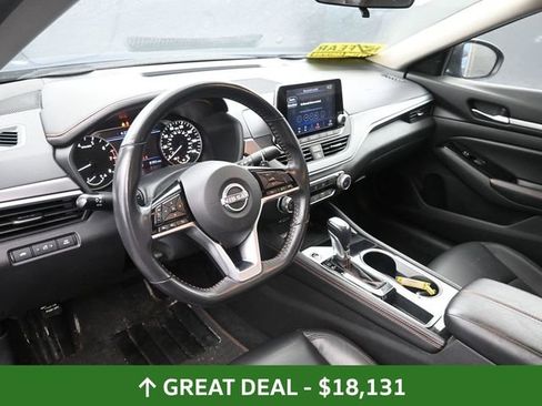 Used 2024 Nissan Altima 2.5 SR image 23