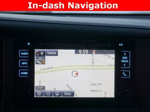 Used 2017 Toyota Sienna XLE image 10