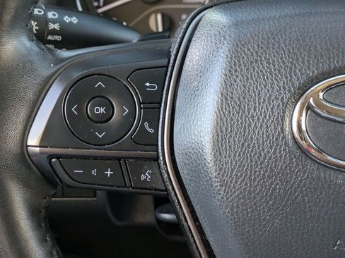 Used 2024 Toyota Camry SE image 19