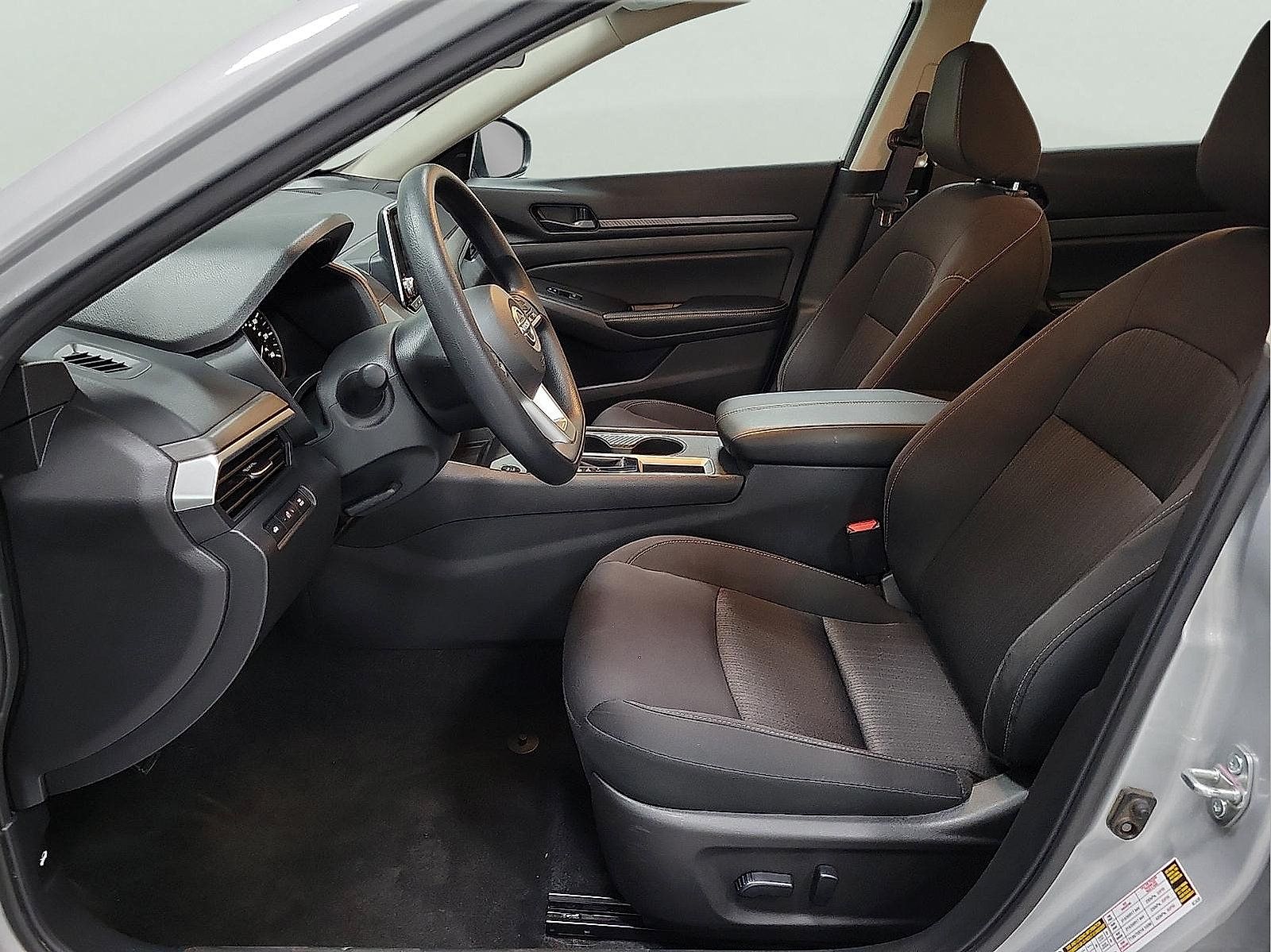 Used 2026 Nissan Altima 2.5 SV FWD image 11