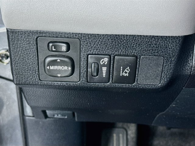 Used 2017 Toyota RAV4 Limited w/ Carpet Mat Package AWD/4WD image 14