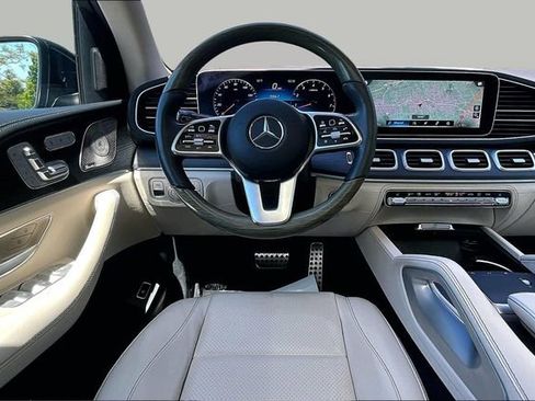 Certified 2023 Mercedes-Benz GLS 450 4MATIC image 11