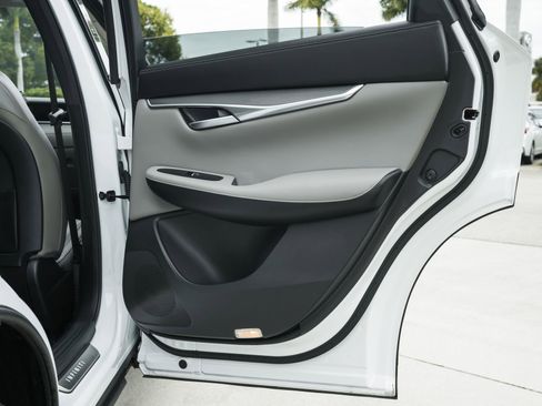 Used 2025 INFINITI QX50 Luxe image 34