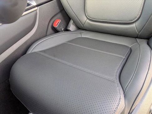 New 2026 Mercedes-Benz GLC 300 GLC 300 image 4