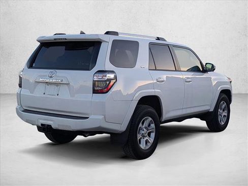 Used 2022 Toyota 4Runner SR5 Premium image 4