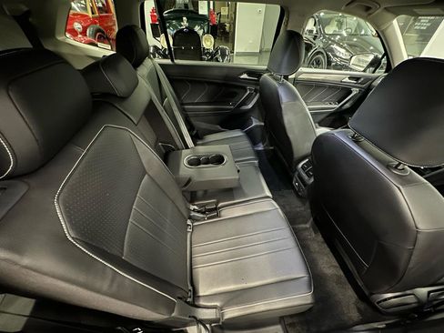 Used 2024 Volkswagen Tiguan Wolfsburg Edition FWD image 17