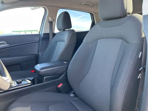 Used 2024 Kia Sportage LX image 10