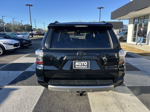 Used 2021 Toyota 4Runner TRD Off-Road Premium image 4