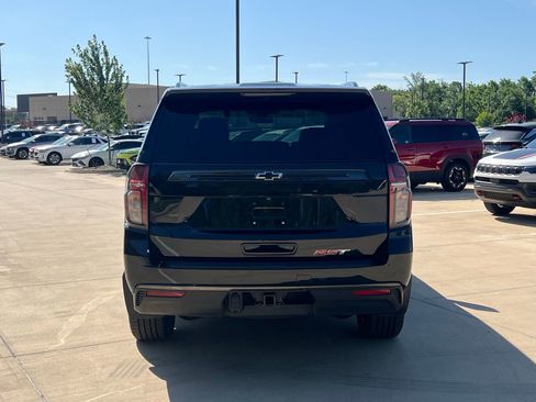 Used 2021 Chevrolet Tahoe RST w/ Luxury Package AWD/4WD image 11