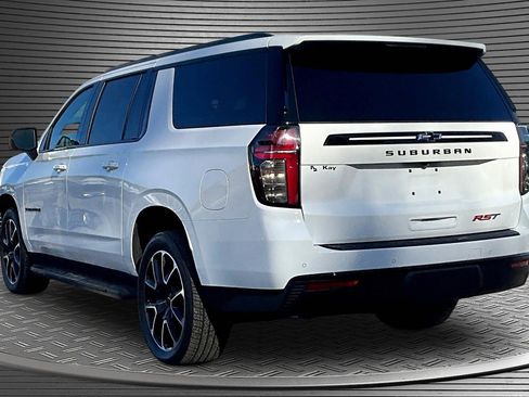 Used 2024 Chevrolet Suburban RST w/ Luxury Package image 4
