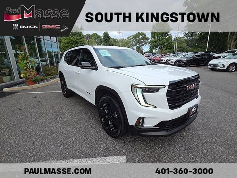 Used 2025 GMC Acadia Elevation w/ Elevation Premium Package AWD/4WD image 3