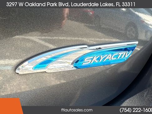 Used 2013 MAZDA MAZDA3 i Touring image 13