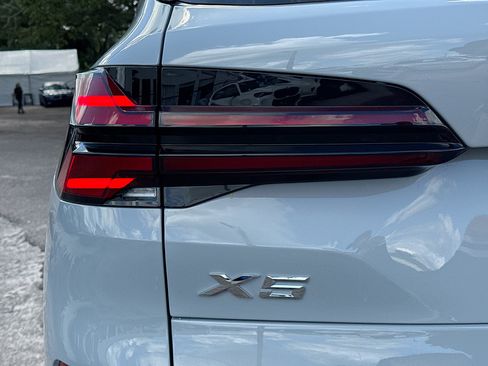 New 2026 BMW X5 xDrive50e w/ Executive Package AWD/4WD image 10