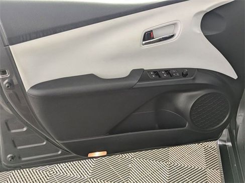 Used 2017 Toyota Prius Two image 13