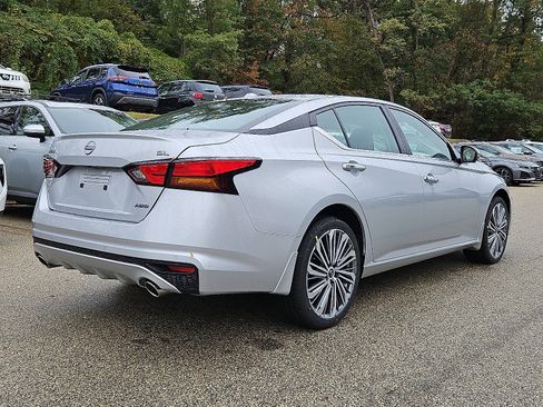 New 2025 Nissan Altima 2.5 SL image 6
