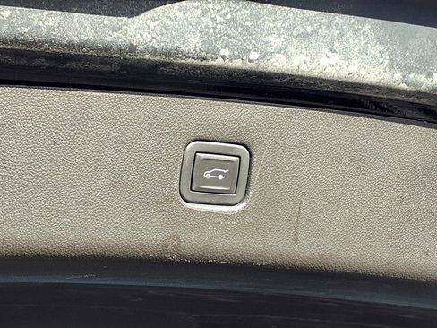 Used 2020 Chevrolet Blazer LT image 21