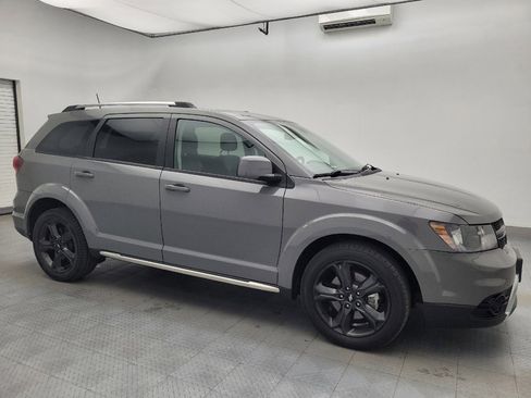 Used 2020 Dodge Journey Crossroad w/ Popular Equipment Group FWD image 11