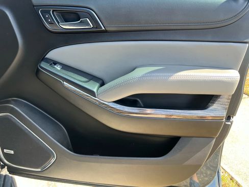 Used 2019 Chevrolet Tahoe LT image 35