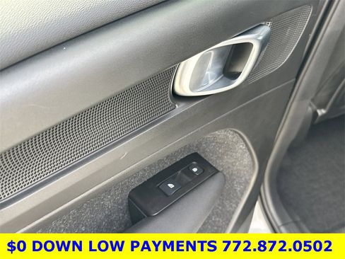 Used 2021 Volvo XC40 T5 R-Design w/ Protection Package Premier image 12