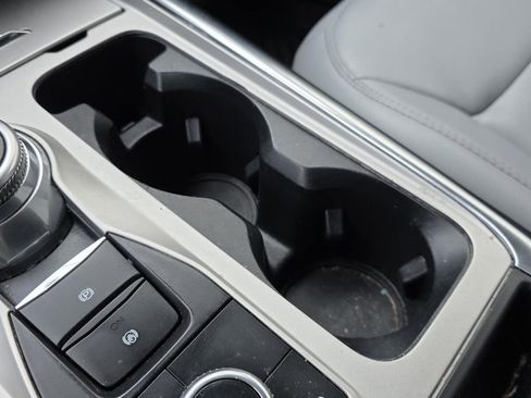 Used 2021 Ford Explorer XLT w/ Equipment Group 202A image 29