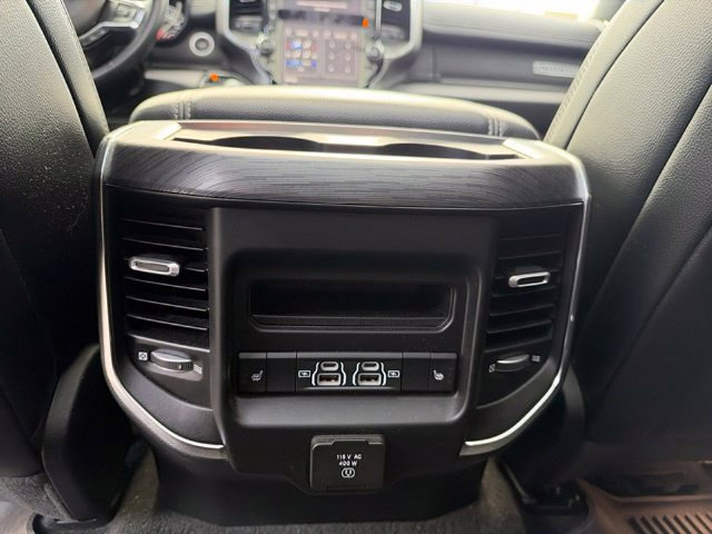 Used 2024 RAM 1500 Laramie AWD/4WD image 17