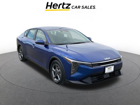 Used 2025 Kia K4 LXS image 1