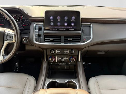 Used 2021 Chevrolet Suburban LT w/ Rear Media and Nav Package image 20