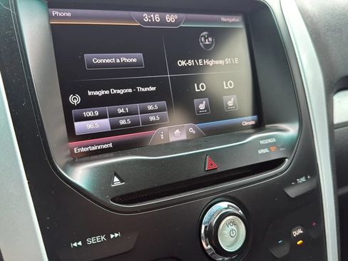 Used 2014 Ford Explorer XLT w/ Equipment Group 202A FWD image 30