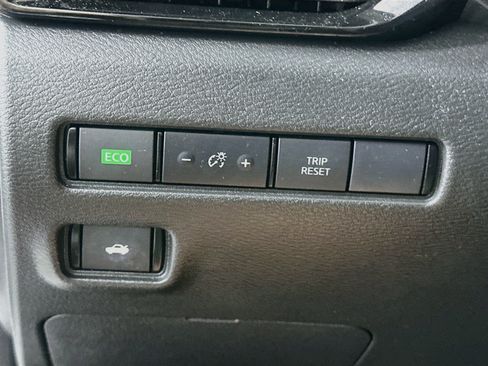 Used 2024 Nissan Sentra SV w/ All-Weather Package FWD image 16