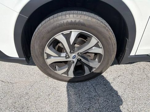Used 2022 Subaru Outback Limited w/ Popular Package #2 AWD/4WD image 2