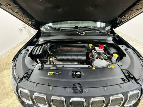 Used 2022 Jeep Compass Latitude FWD image 18