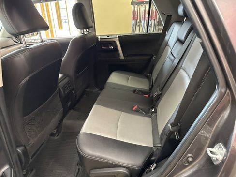 Used 2021 Toyota 4Runner SR5 Premium w/ Moonroof Package image 37