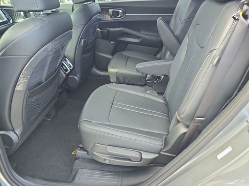 New 2026 Kia Sorento EX w/ EX Premium Package AWD/4WD image 17