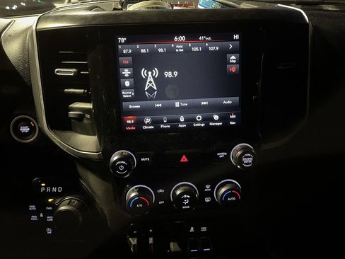 Used 2021 RAM 1500 Big Horn image 12