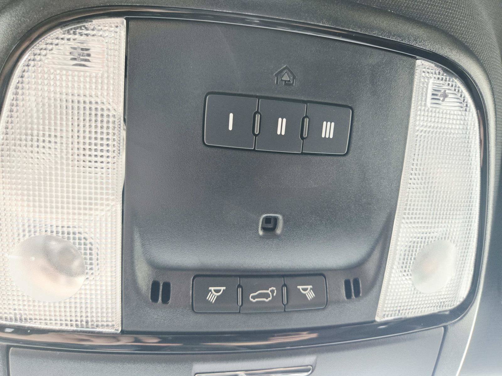 Used 2025 Dodge Durango GT AWD/4WD image 37