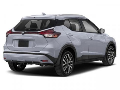 Used 2023 Nissan Kicks SV image 5
