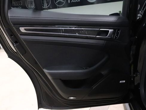 Used 2017 Porsche Panamera 4S image 20