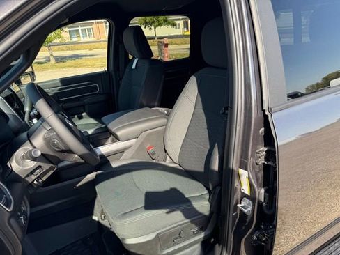 Used 2025 RAM 2500 Big Horn image 10