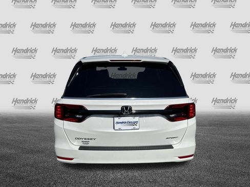Certified 2024 Honda Odyssey Sport image 9