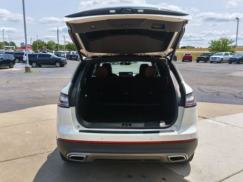 Used 2023 Lincoln Nautilus Reserve w/ Equipment Group 201A AWD/4WD image 14