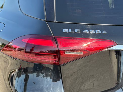 Used 2025 Mercedes-Benz GLE 450e GLE 450e image 28