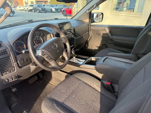 Used 2014 Nissan Titan SV w/ SV Value Truck Package image 8