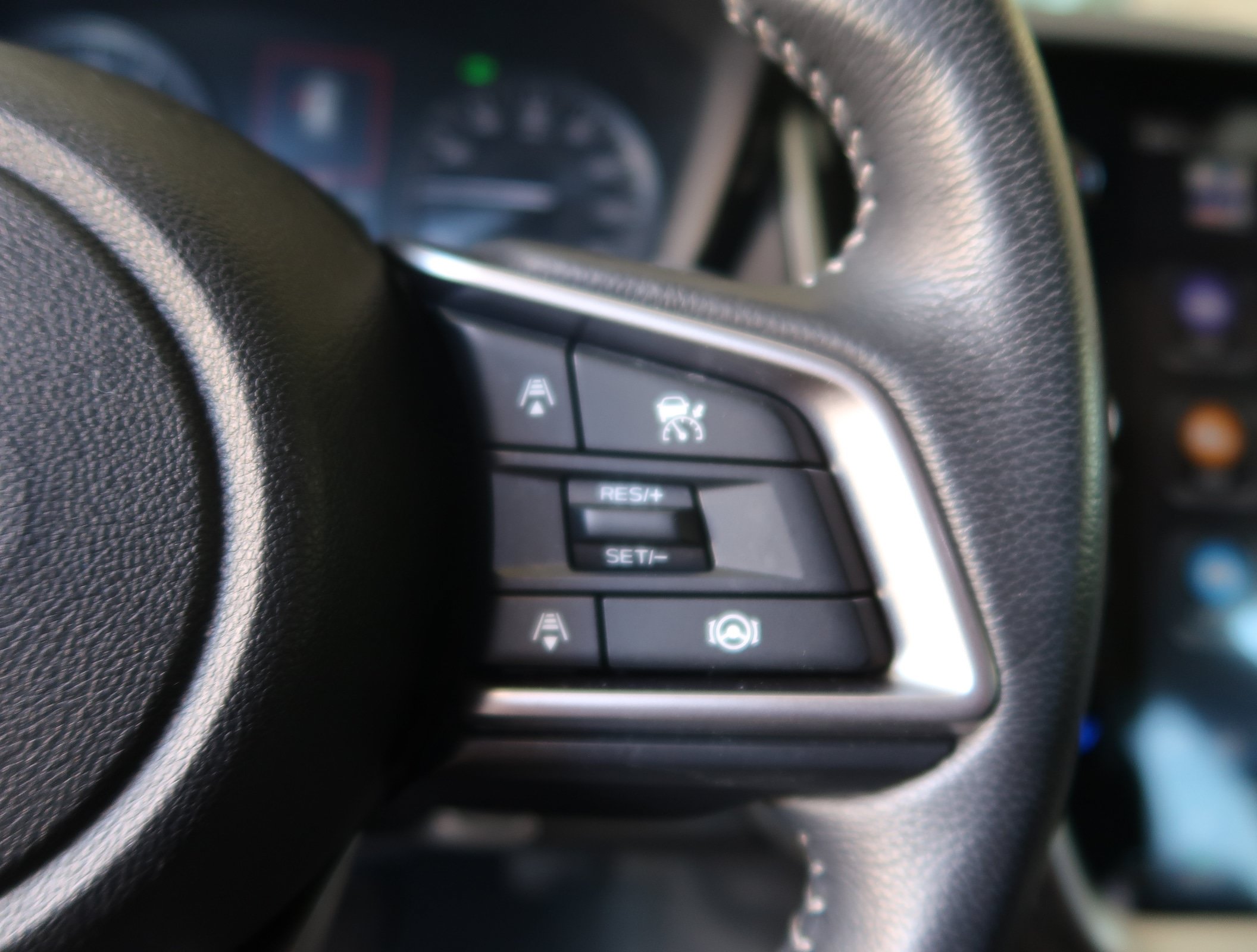Used 2024 Subaru Outback Premium AWD/4WD image 19
