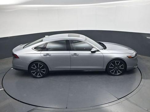Certified 2023 Honda Accord Touring image 24