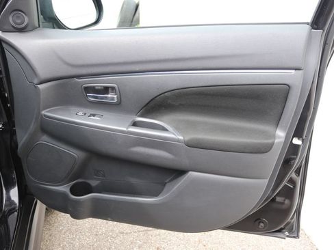 Used 2023 Mitsubishi Outlander Sport SE AWD/4WD image 14