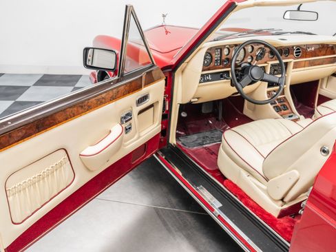 Used 1987 Rolls-Royce Corniche RWD image 22