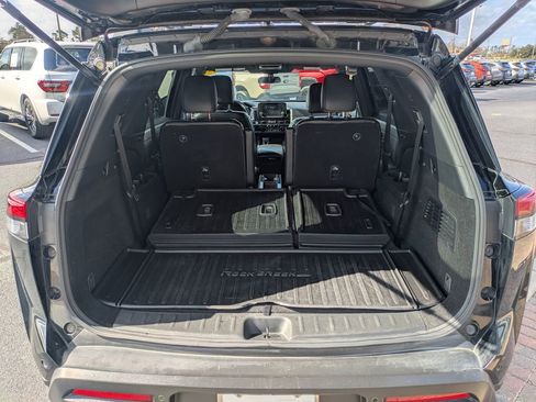 Used 2023 Nissan Pathfinder Rock Creek image 14