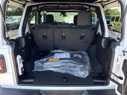 New 2026 Jeep Wrangler Unlimited Sport AWD/4WD image 21