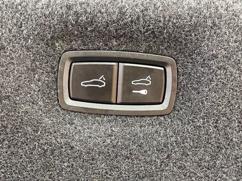 Used 2022 Audi e-tron GT Prestige w/ Prestige Package image 24