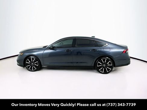 Used 2025 Honda Accord Touring image 4
